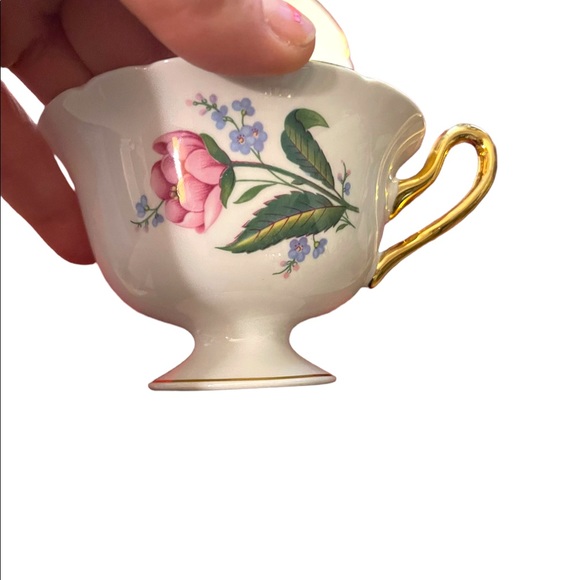 Vintage SHELLEY Tea cup and saucer Pink floral Bone China England flowe… - Picture 7 of 15